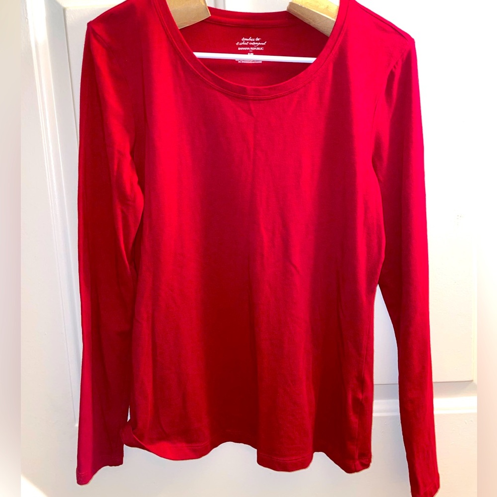 Banana Republic Cranberry Long Sleeve Round Neck Timeless Tee Sz Small Petite